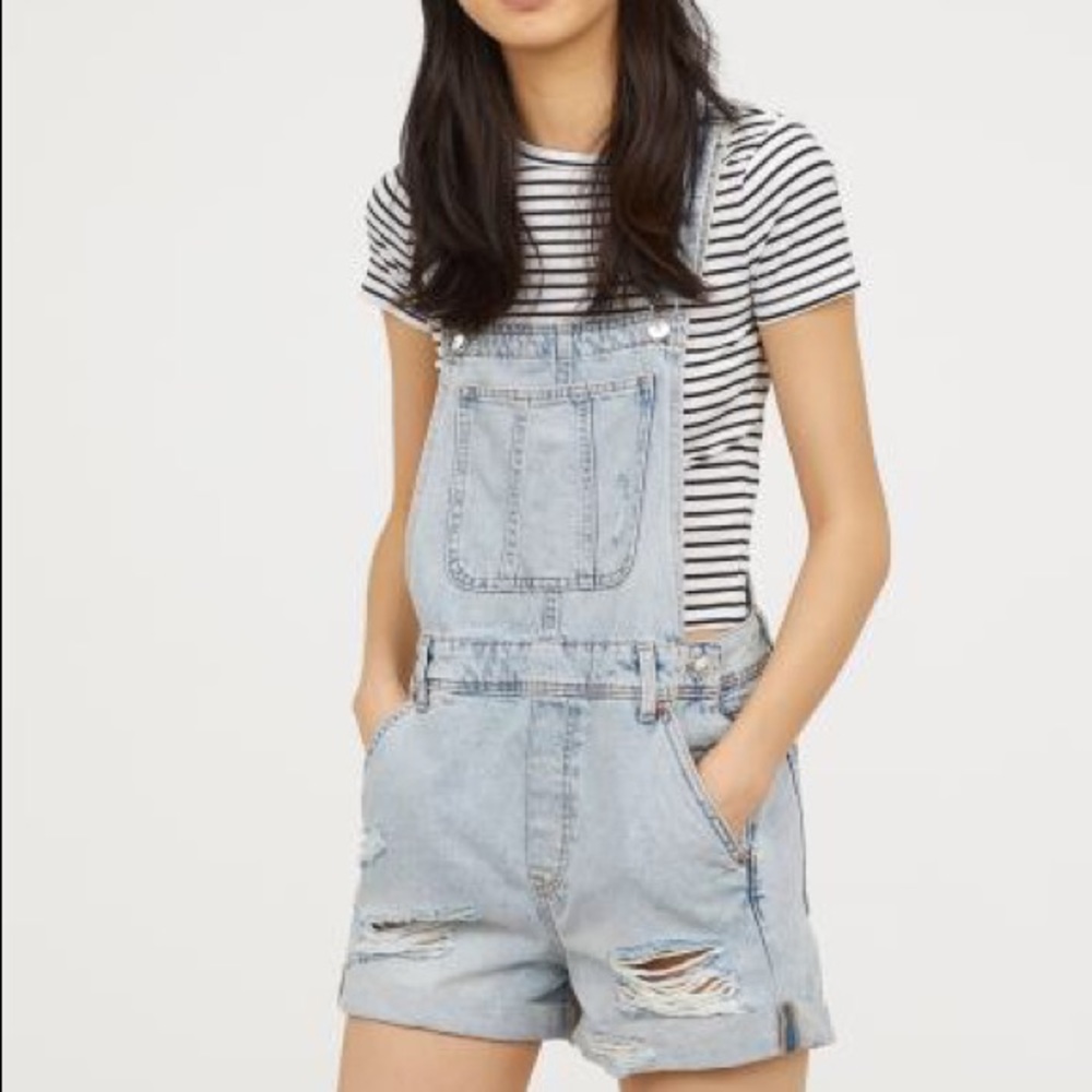 H&M ribbed long sleeved black crop top